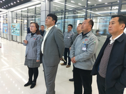 辽阳市交通局张局长一行莅临奥克参观调研 1.jpg