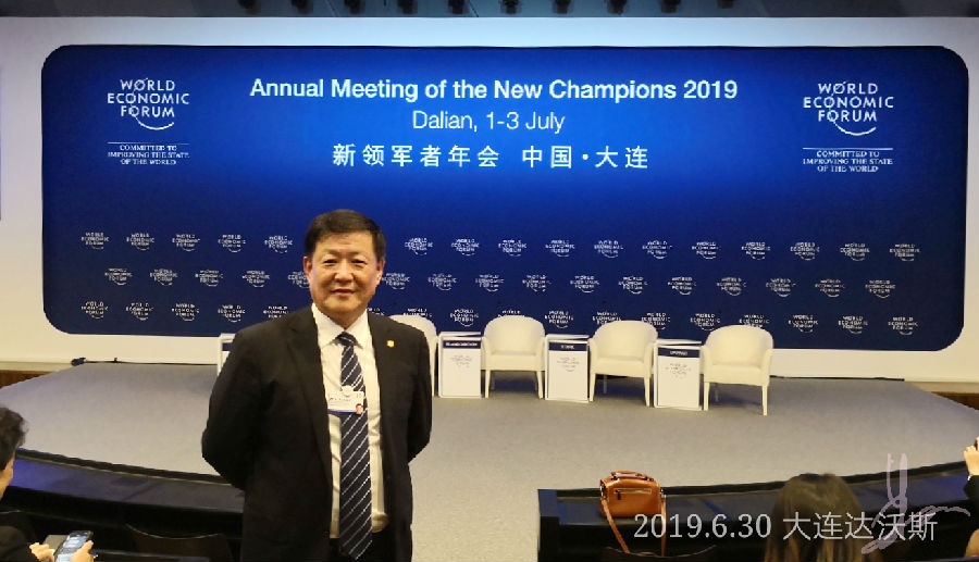2019.7.2 朱建民在达沃斯论坛 1.jpg