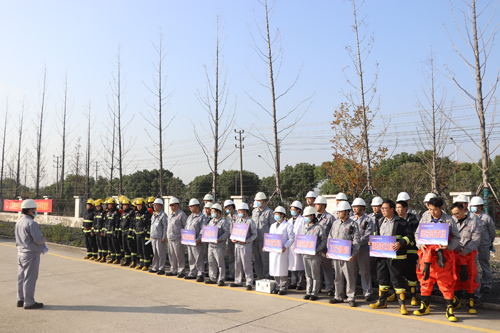 江苏奥克(扬州工厂)进行公司级综合应急预案演练.jpg