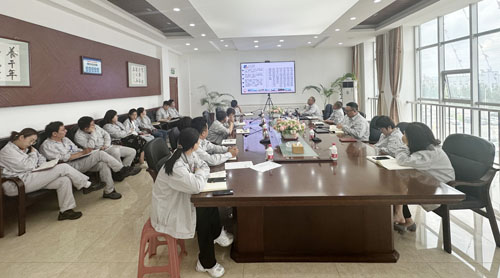 药业公司召开2023年半年工作总结会.jpg