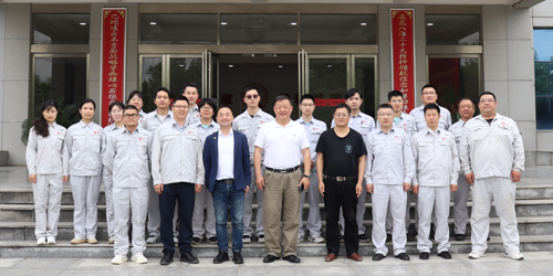 奥克股份董事长朱建民一行赴武汉公司调研指导 1.png