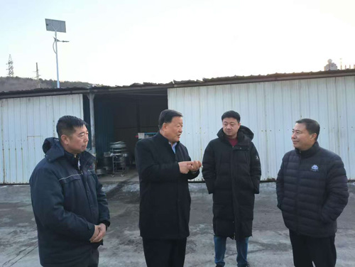 关爱员工健康 聚焦提质增效 朱总实地考察包装公司生产一线.jpg